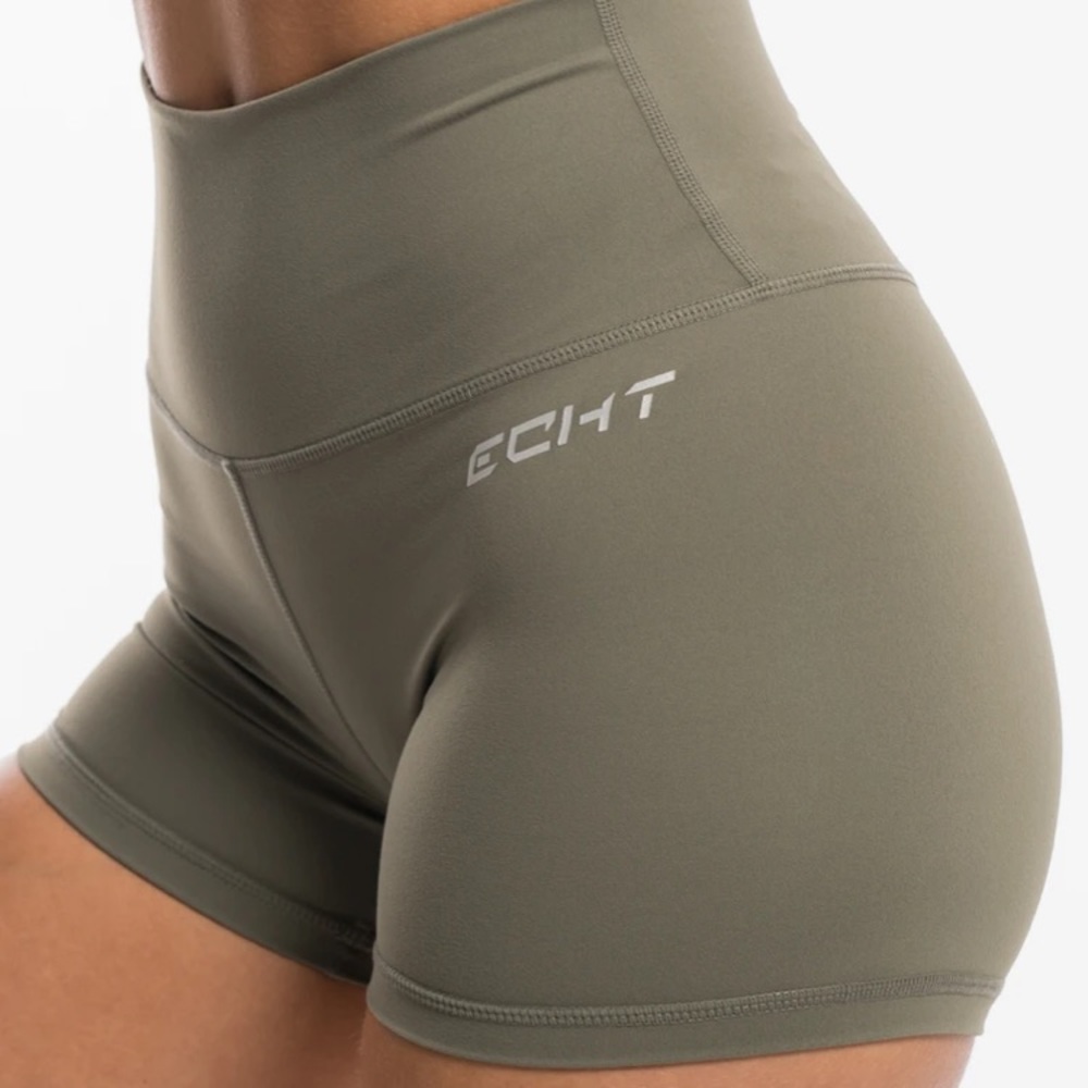 Echo Apparel Army Green Shorts (Size M)